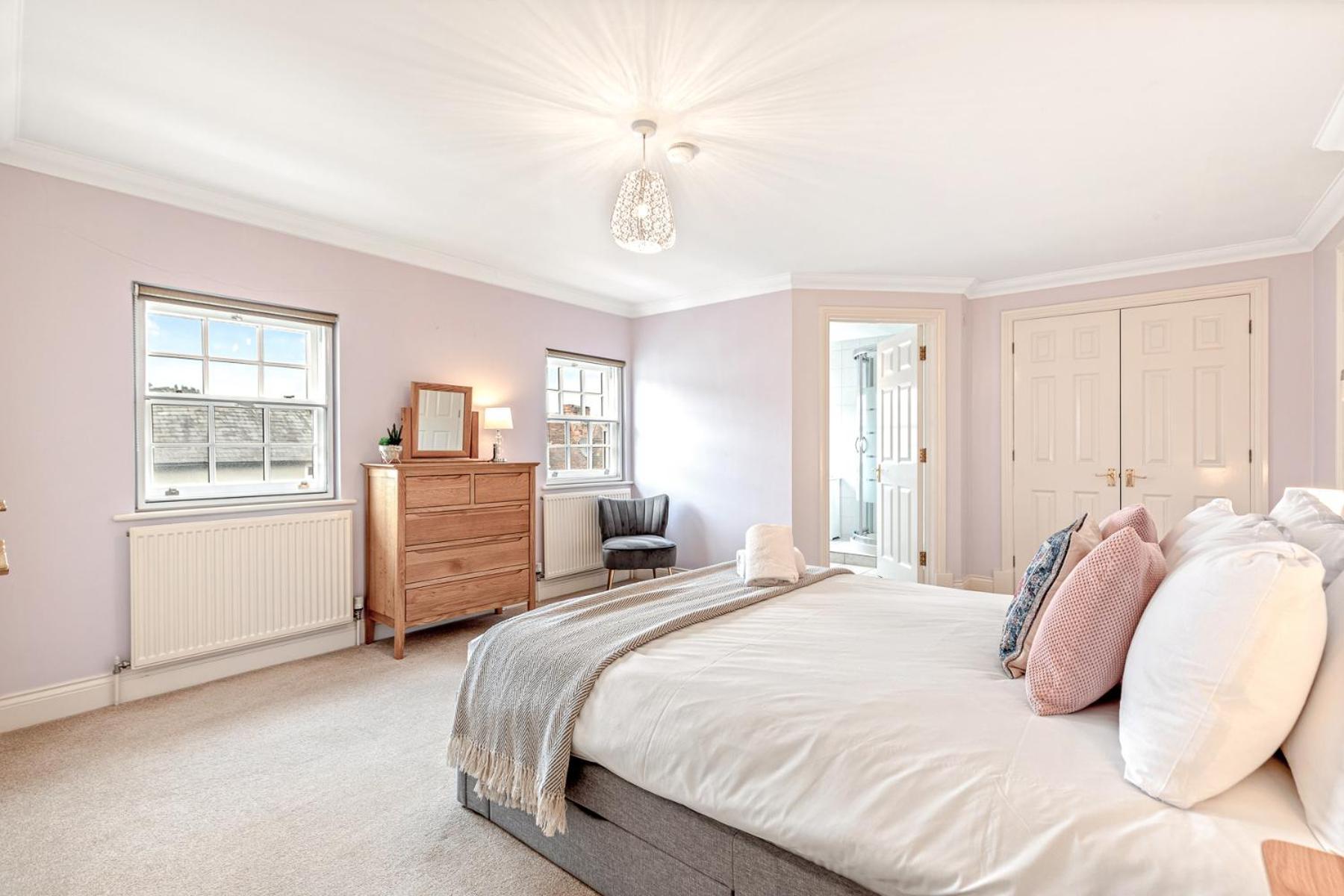 Villa Olive Tale Henley-on-Thames Exterior foto